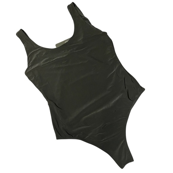 21 Saints - size Medium - Black bodysuit- NWT - Picture 2 of 11